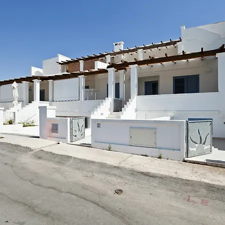 Casa Del Sole Trilo A Lägenhet Patù